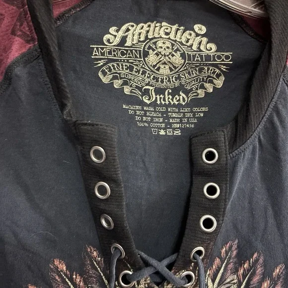 Affliction Inked Women's Lace Up T Shirt Medium Tribal Indian Edgy - Picture 3 of 4